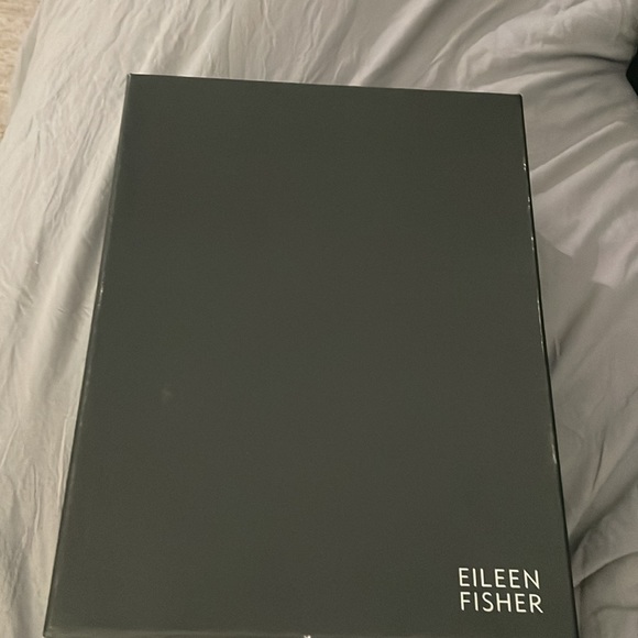 Tumbled Nubuck short booties - Picture 2 of 7